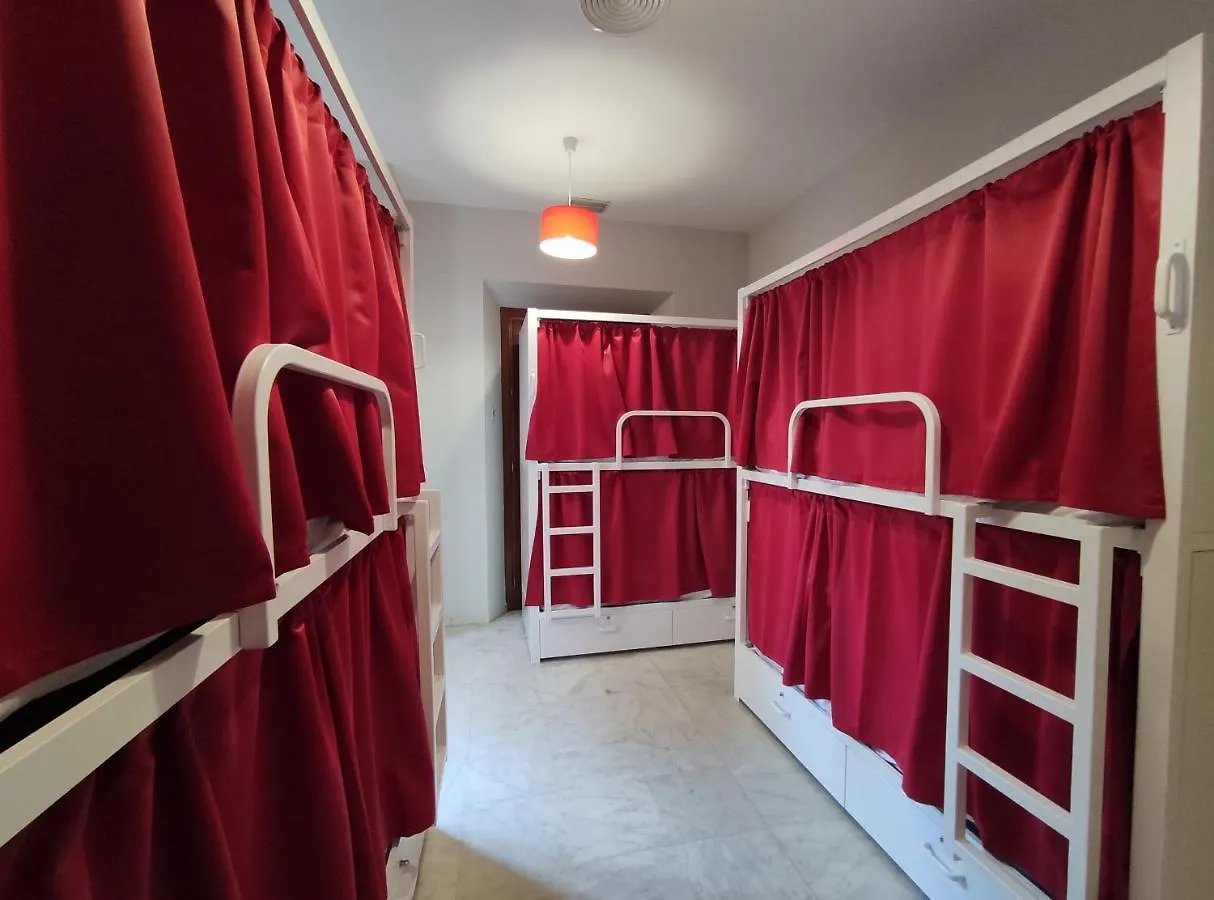 New Samay Hostel Seville