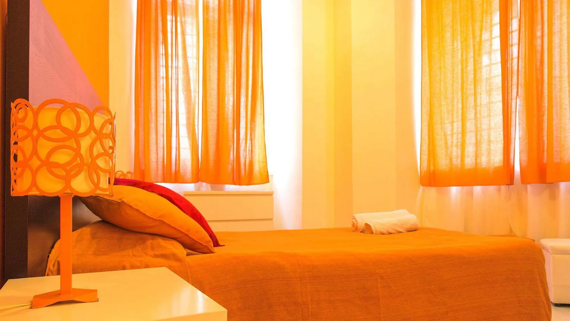 New Samay Hostel Seville